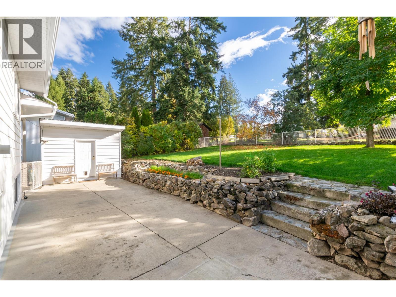 2380 8 Avenue Se, Salmon Arm, British Columbia  V1E 2H8 - Photo 40 - 10378543