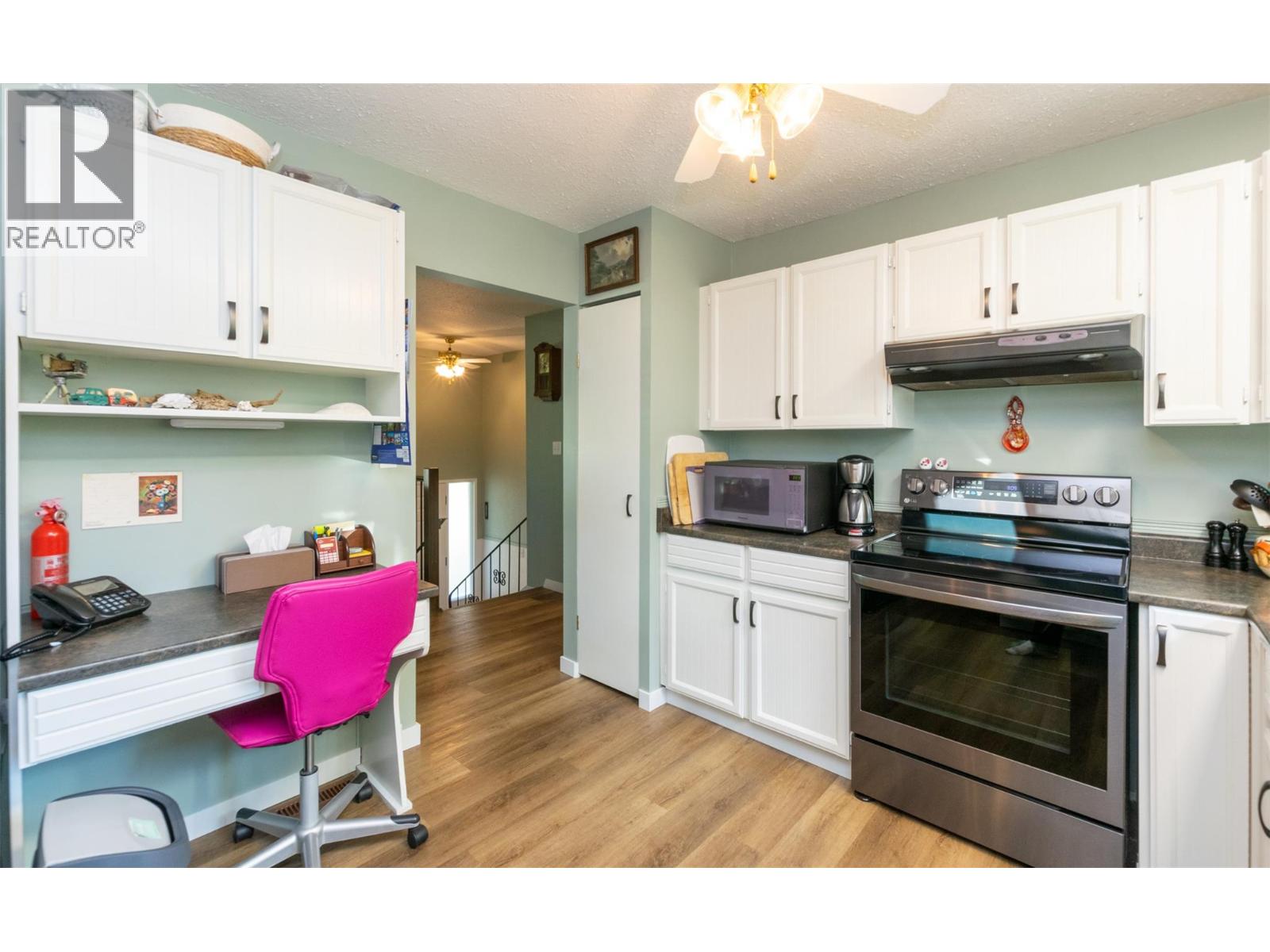 2380 8 Avenue Se, Salmon Arm, British Columbia  V1E 2H8 - Photo 5 - 10378543