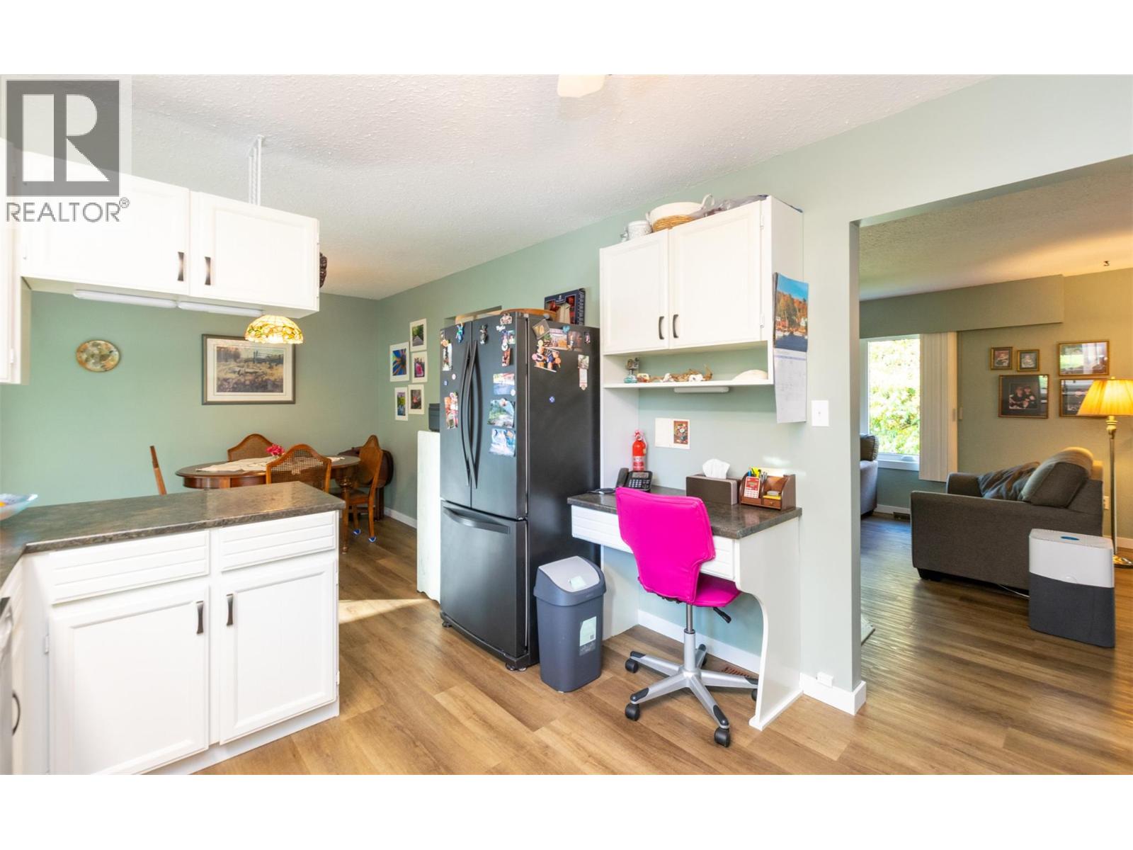 2380 8 Avenue Se, Salmon Arm, British Columbia  V1E 2H8 - Photo 7 - 10378543