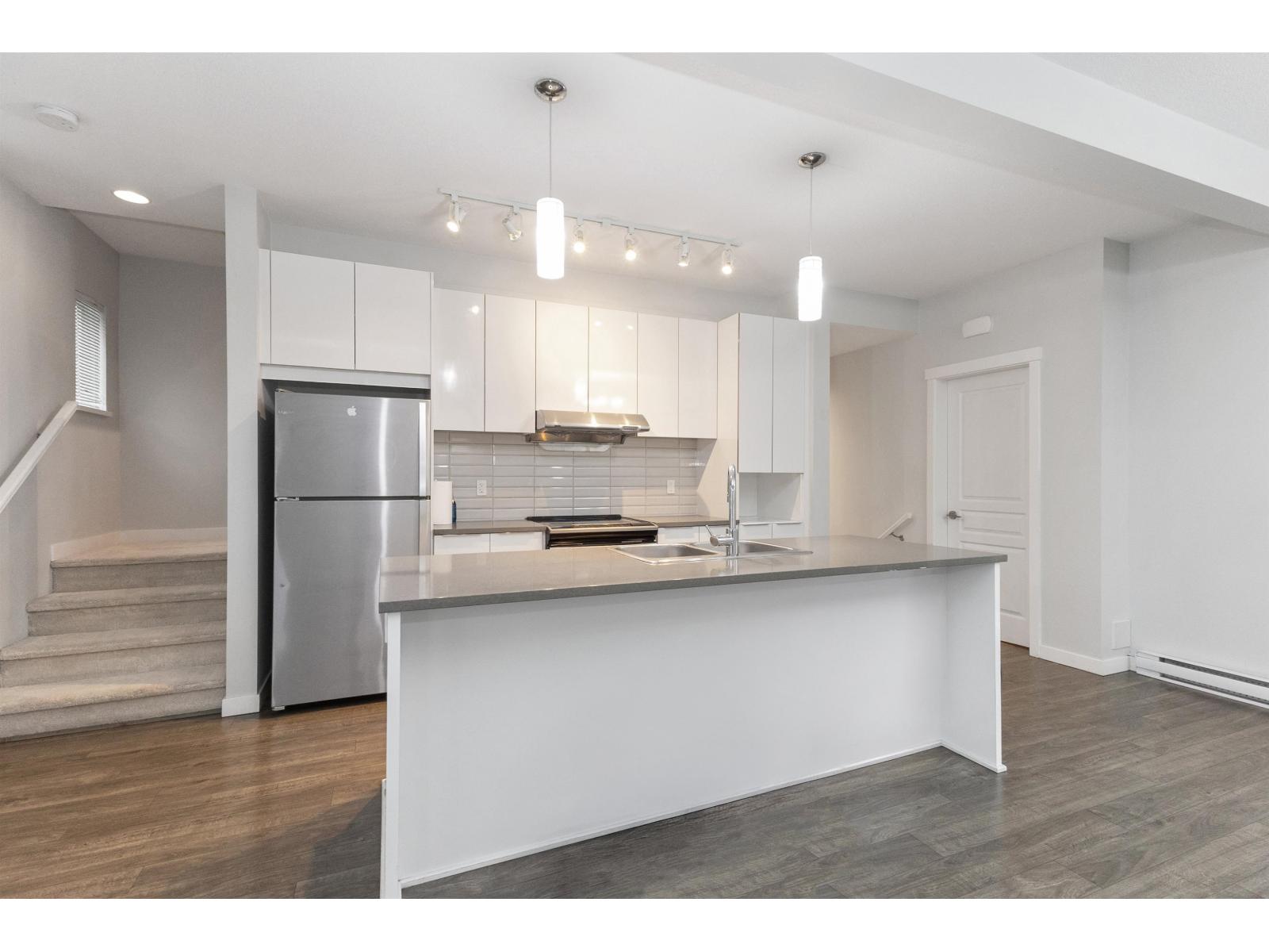 74 30930 Westridge Place, Abbotsford, British Columbia  V2T 0H6 - Photo 2 - R3096160