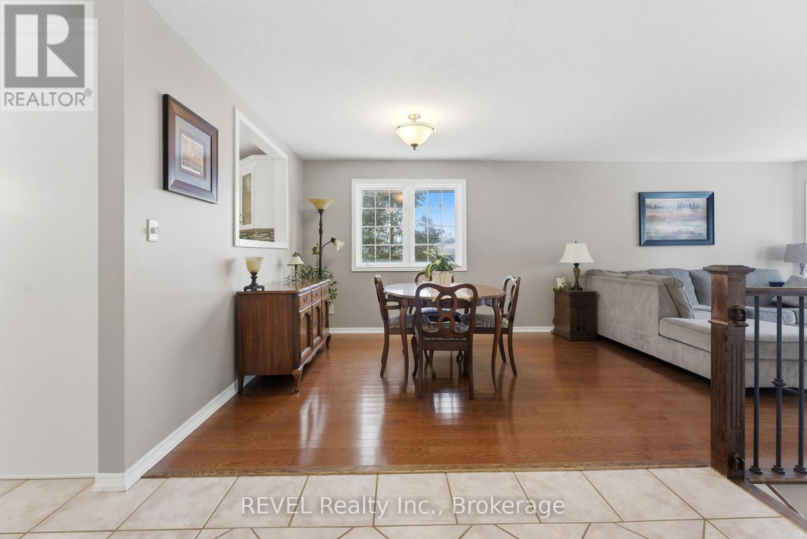 5 Barbara Avenue, Oro-Medonte, Ontario  L0L 2E0 - Photo 8 - S12861824