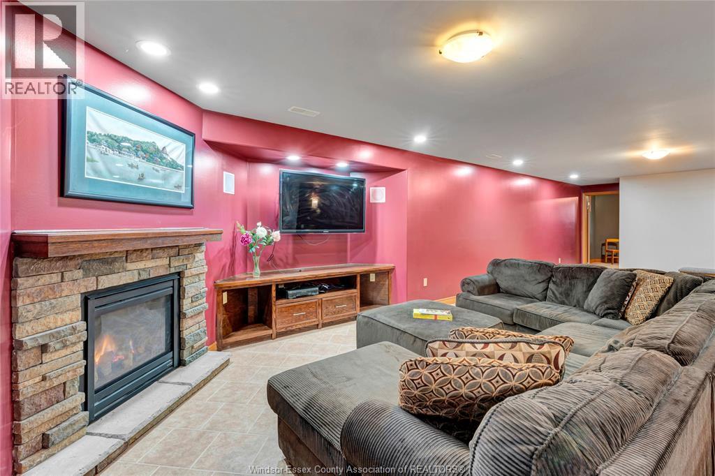 870 Mcrae Avenue, Kingsville, Ontario  N9Y 2R8 - Photo 32 - 26004865