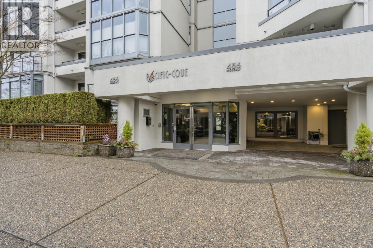 813 456 Moberly Road, Vancouver, British Columbia  V5Z 4L7 - Photo 2 - R3097354