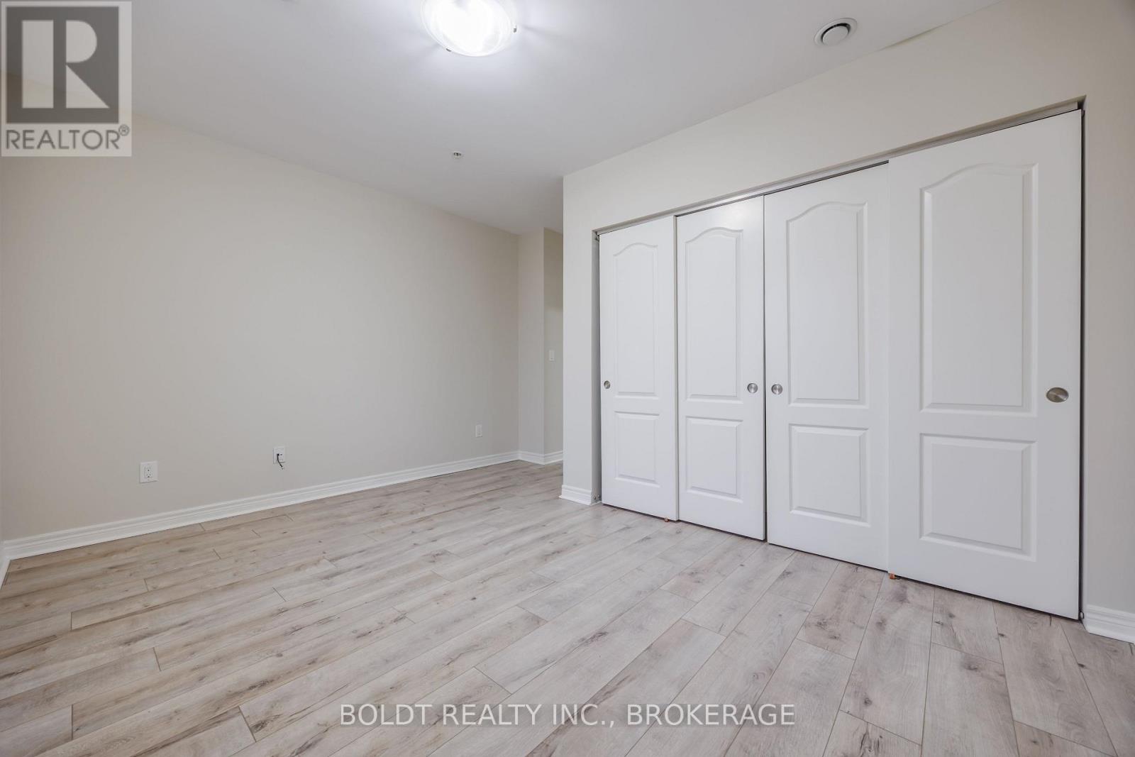 402 - 5837 Dunn Street, Niagara Falls, Ontario  L2G 0X7 - Photo 11 - X12861796