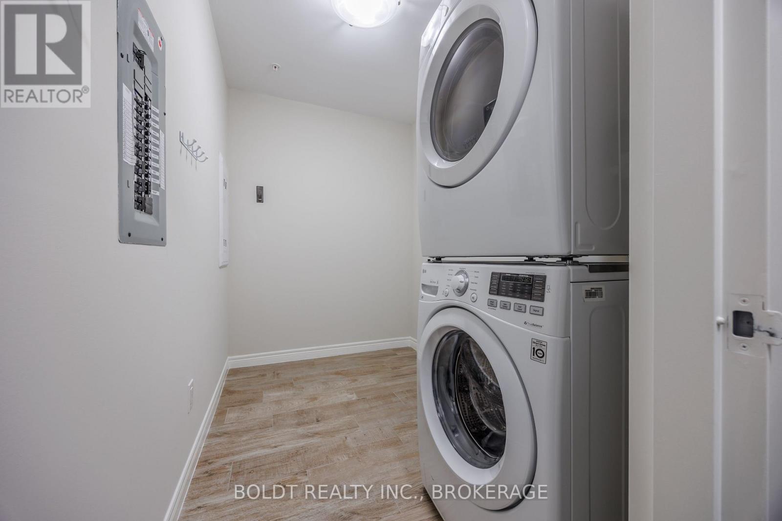 402 - 5837 Dunn Street, Niagara Falls, Ontario  L2G 0X7 - Photo 12 - X12861796