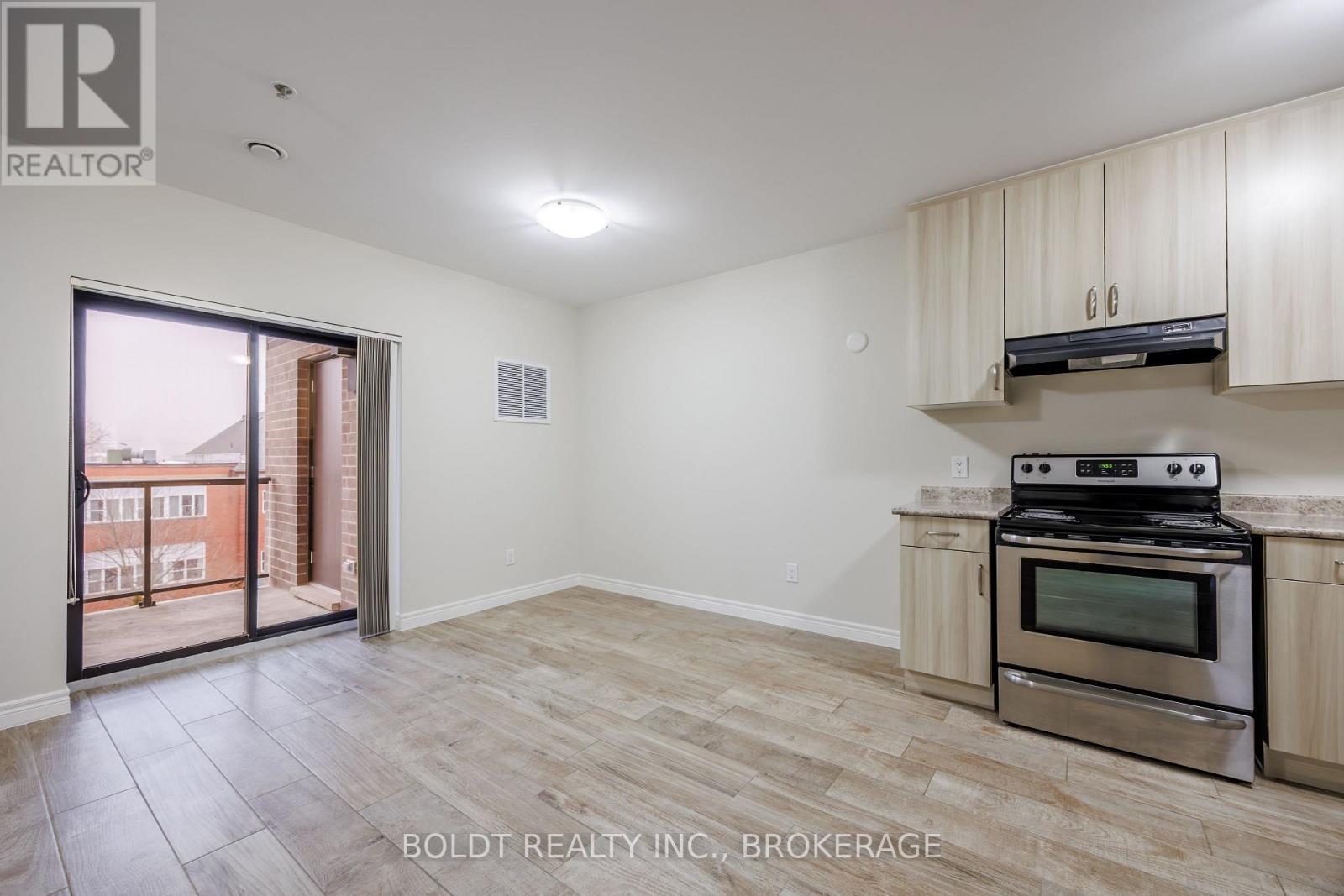 402 - 5837 Dunn Street, Niagara Falls, Ontario  L2G 0X7 - Photo 5 - X12861796