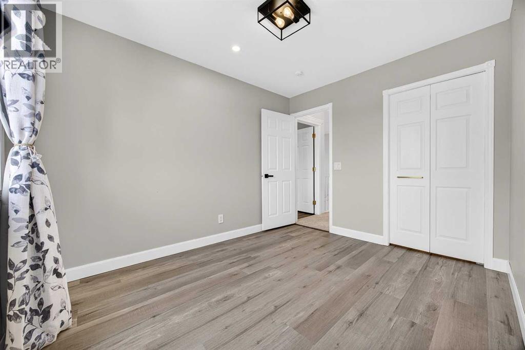 104 Meadowbrook Bay Se, Airdrie, Alberta  T4A 2B3 - Photo 33 - A2287567