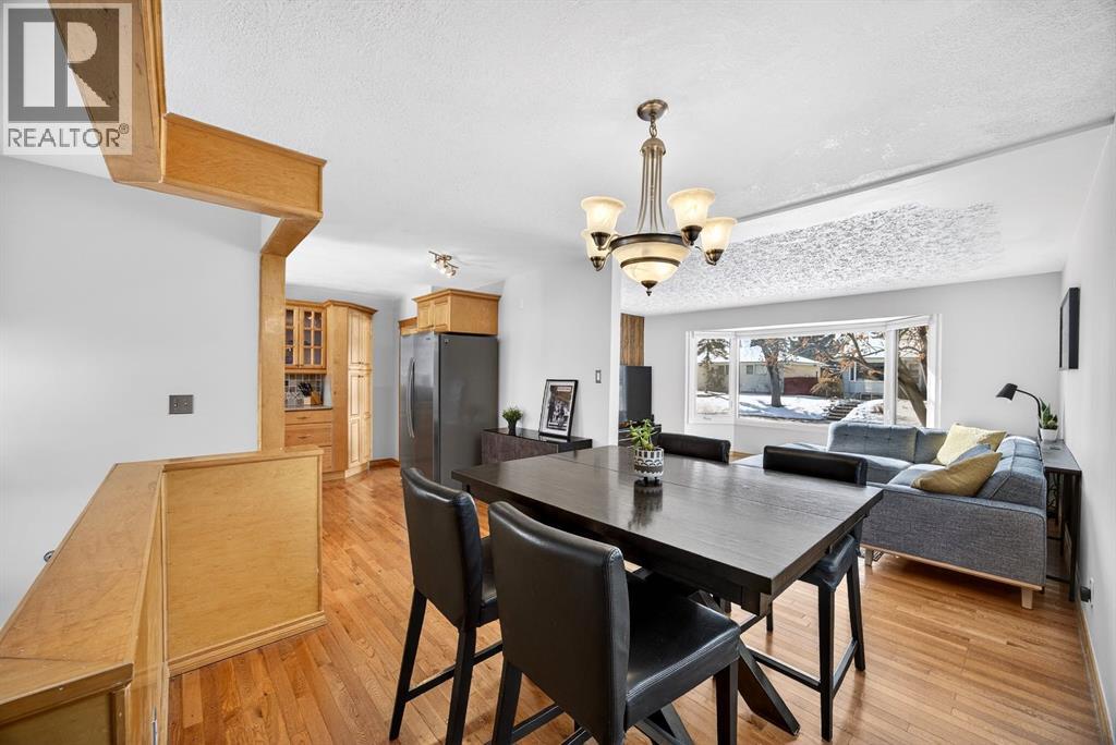 154 Windermere Road Sw, Calgary, Alberta  T3C 3K8 - Photo 7 - A2288937