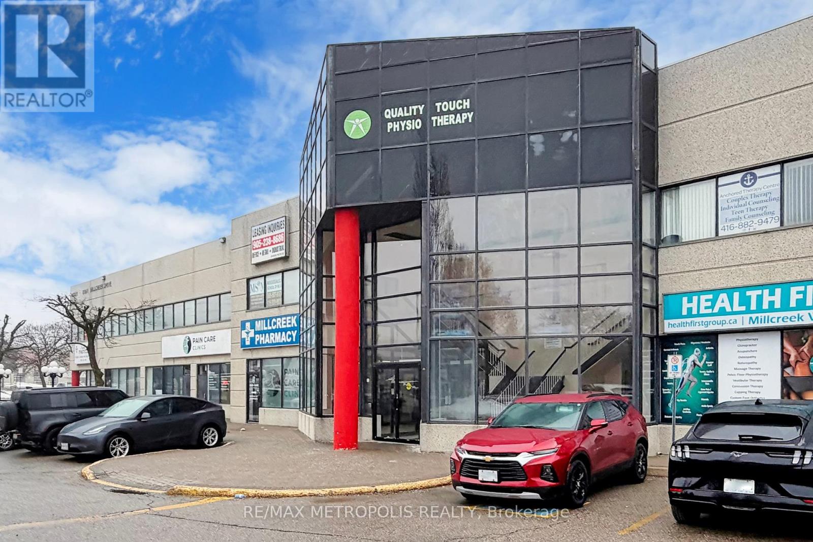 6 - 6981 Millcreek Drive, Mississauga (Meadowvale), Ontario  L5N 6B9 - Photo 3 - W12849032