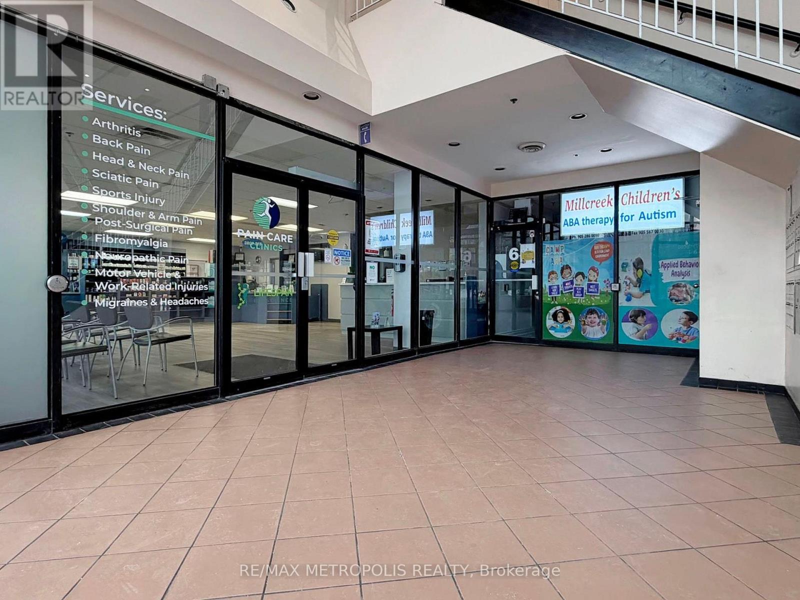 6 - 6981 Millcreek Drive, Mississauga (Meadowvale), Ontario  L5N 6B9 - Photo 4 - W12849032