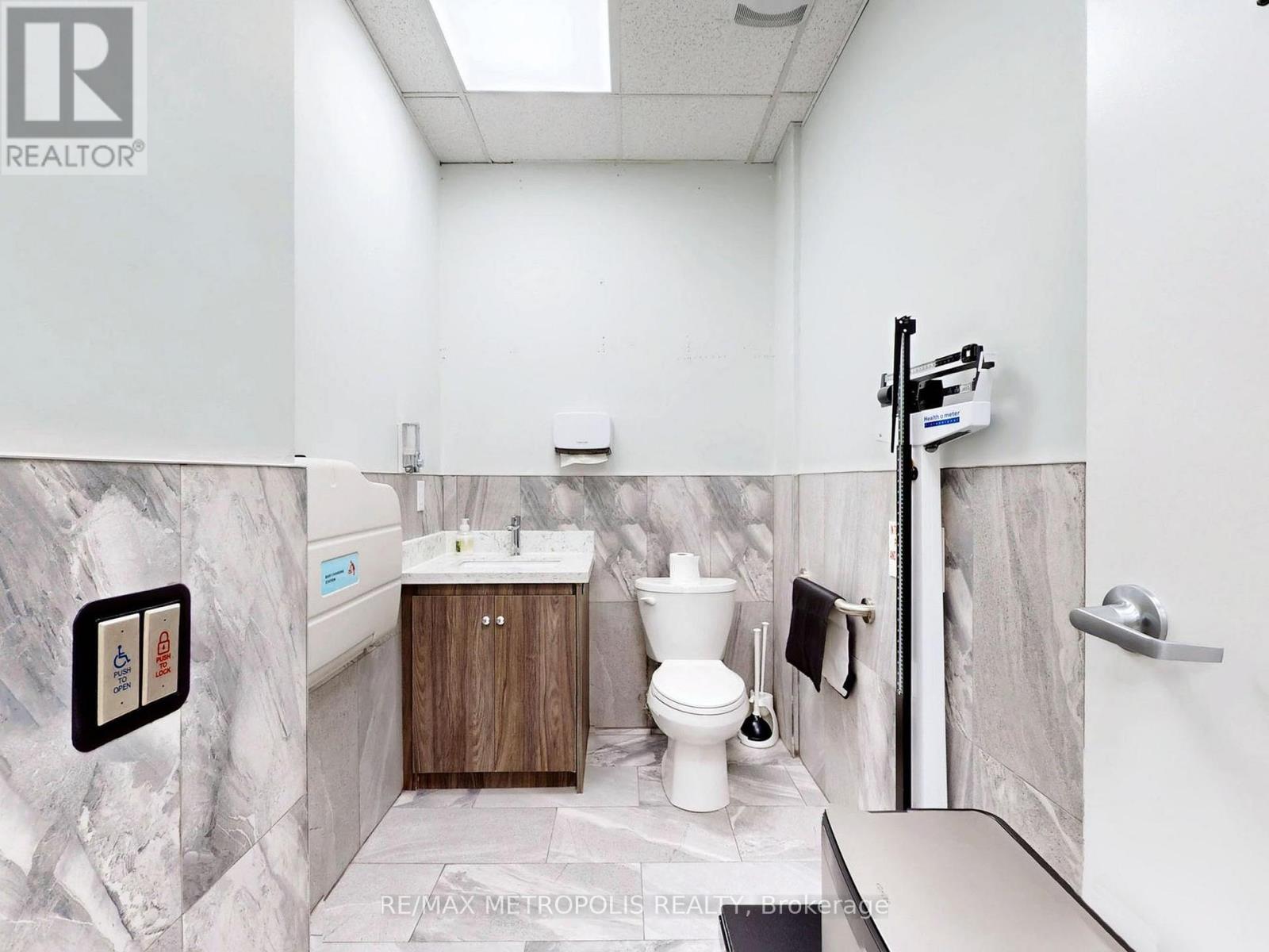 6 - 6981 Millcreek Drive, Mississauga (Meadowvale), Ontario  L5N 6B9 - Photo 12 - W12849032