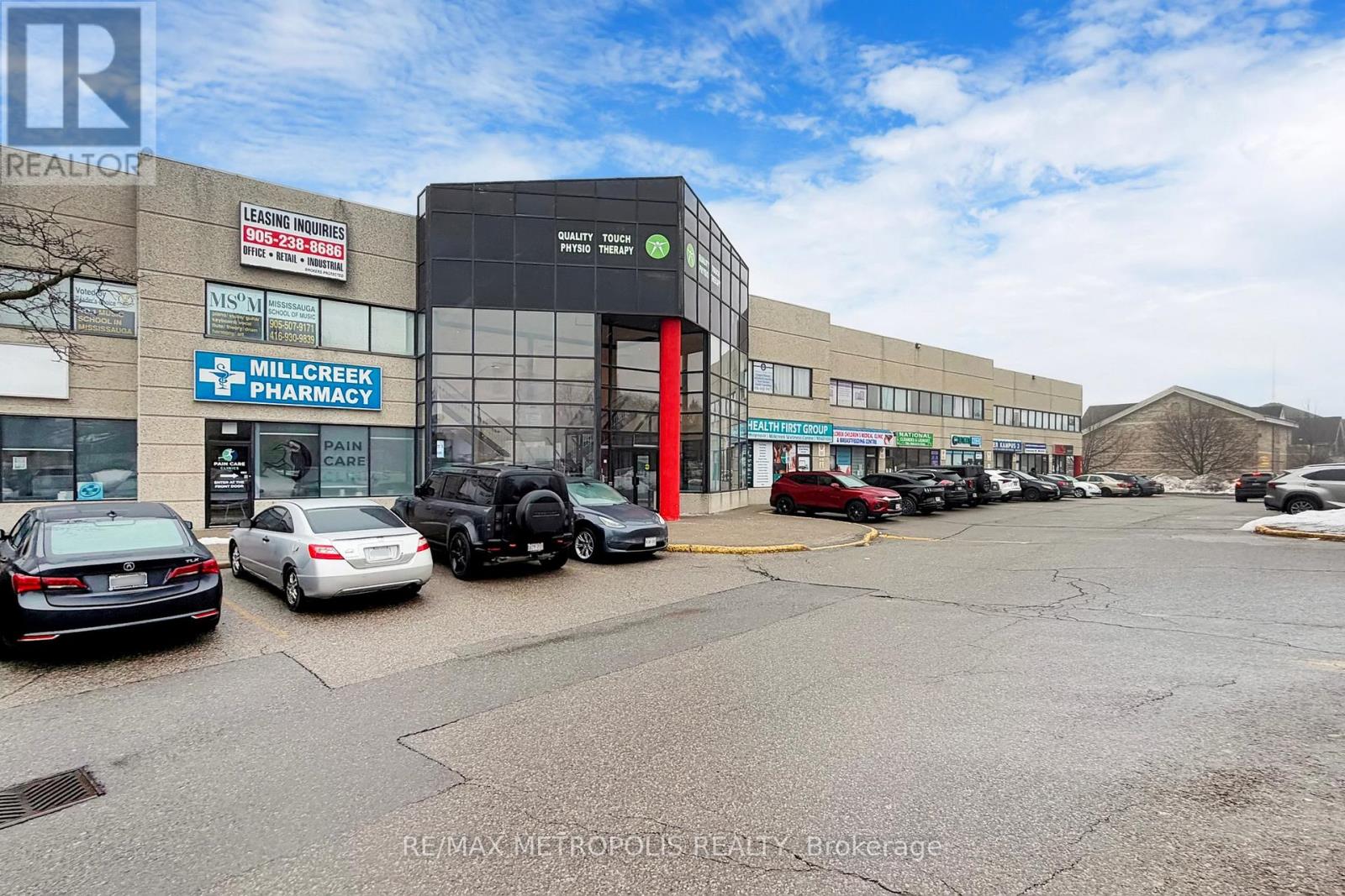 6 - 6981 Millcreek Drive, Mississauga (Meadowvale), Ontario  L5N 6B9 - Photo 2 - W12849032