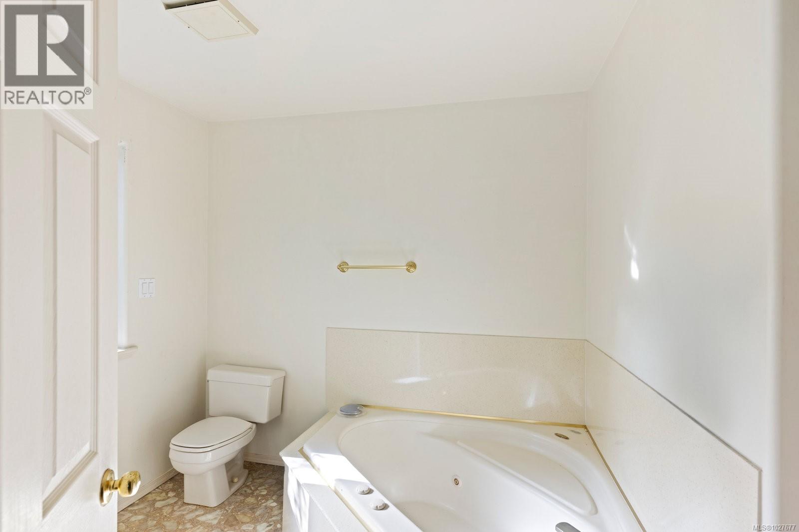 4101 Gordon Head Rd, Saanich, British Columbia  V8N 3Y2 - Photo 15 - 1027677