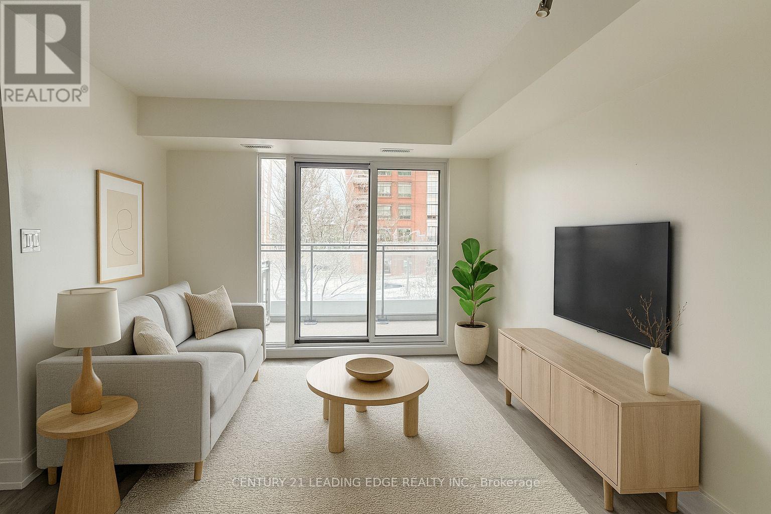 215 - 801 SHEPPARD AVENUE W, Toronto, Ontario