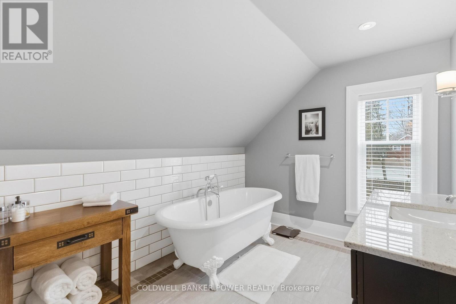 991 Colborne Street, London East, Ontario  N6A 4A7 - Photo 30 - X12861560