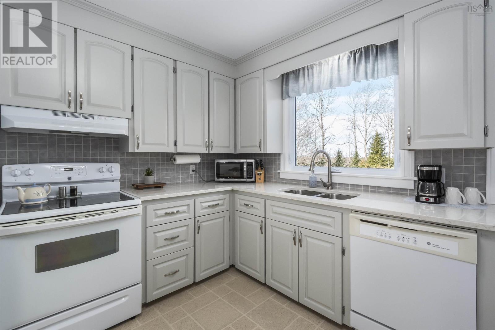 39 Franklyn Drive, Beaver Bank, Nova Scotia  B4G 1A4 - Photo 11 - 202603952