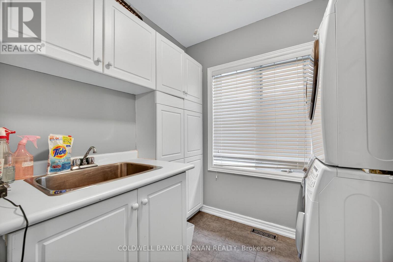 6 Via Amici, New Tecumseth, Ontario  L9R 2B4 - Photo 25 - N12861810