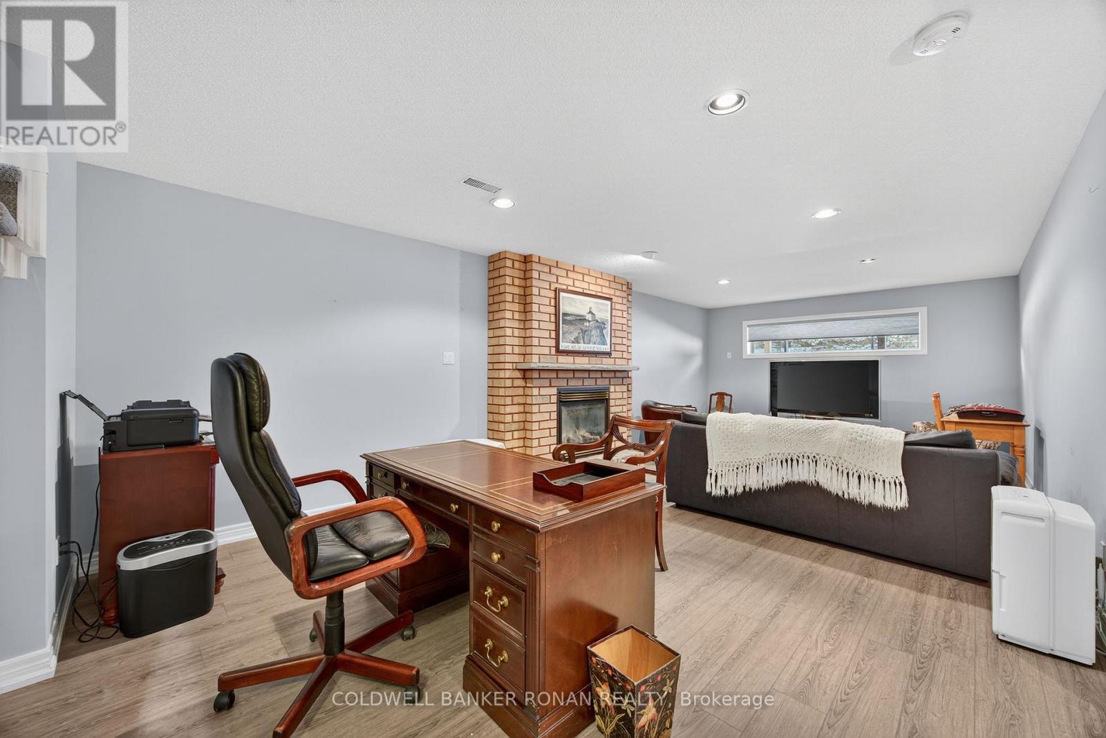 6 Via Amici, New Tecumseth, Ontario  L9R 2B4 - Photo 27 - N12861810