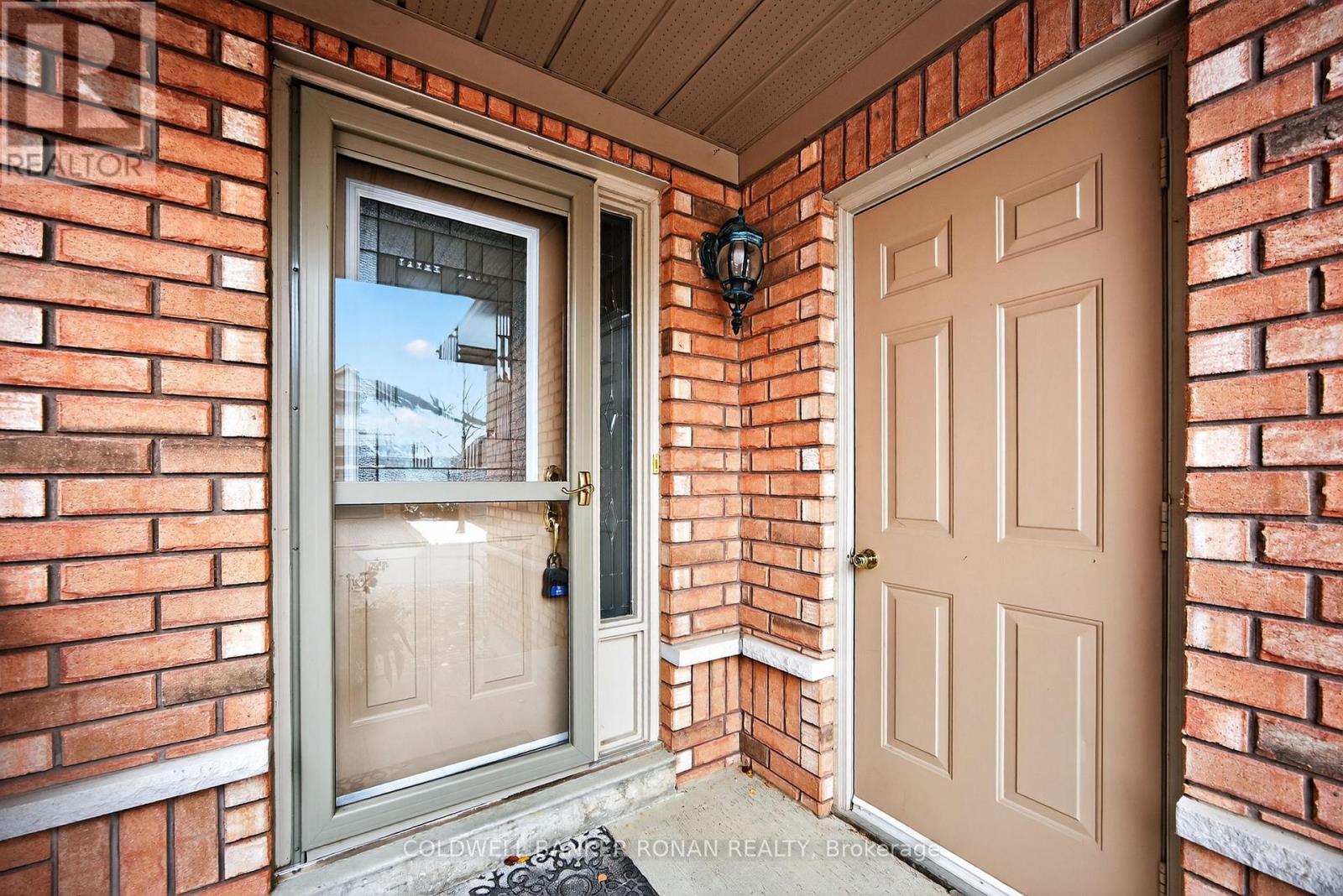 6 Via Amici, New Tecumseth, Ontario  L9R 2B4 - Photo 3 - N12861810