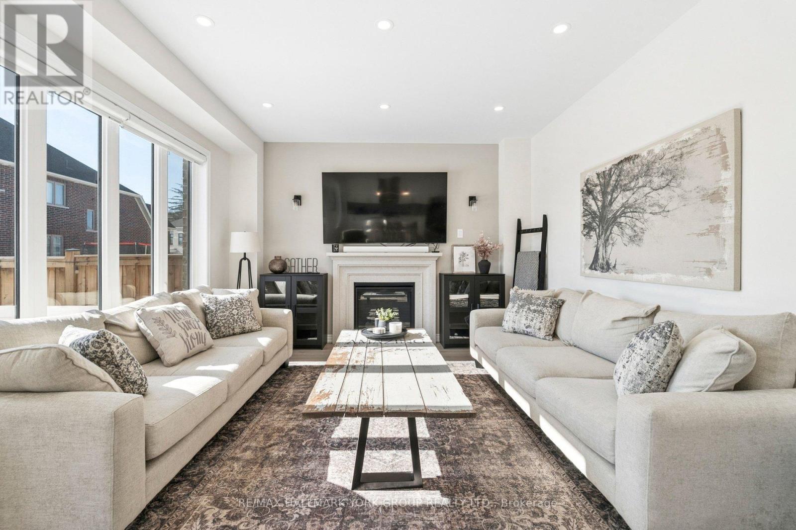 50 DOROTHY CAINE CRESCENT, Georgina, Ontario