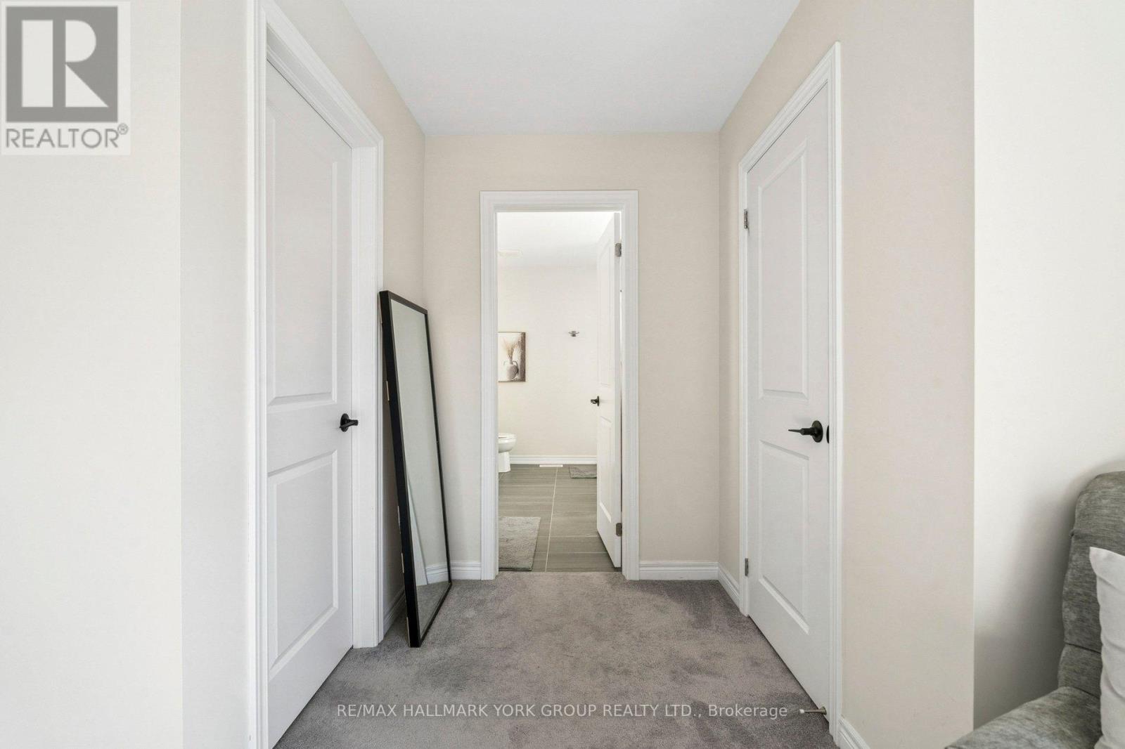 50 Dorothy Caine Crescent, Georgina, Ontario  L4P 3E9 - Photo 19 - N12861840