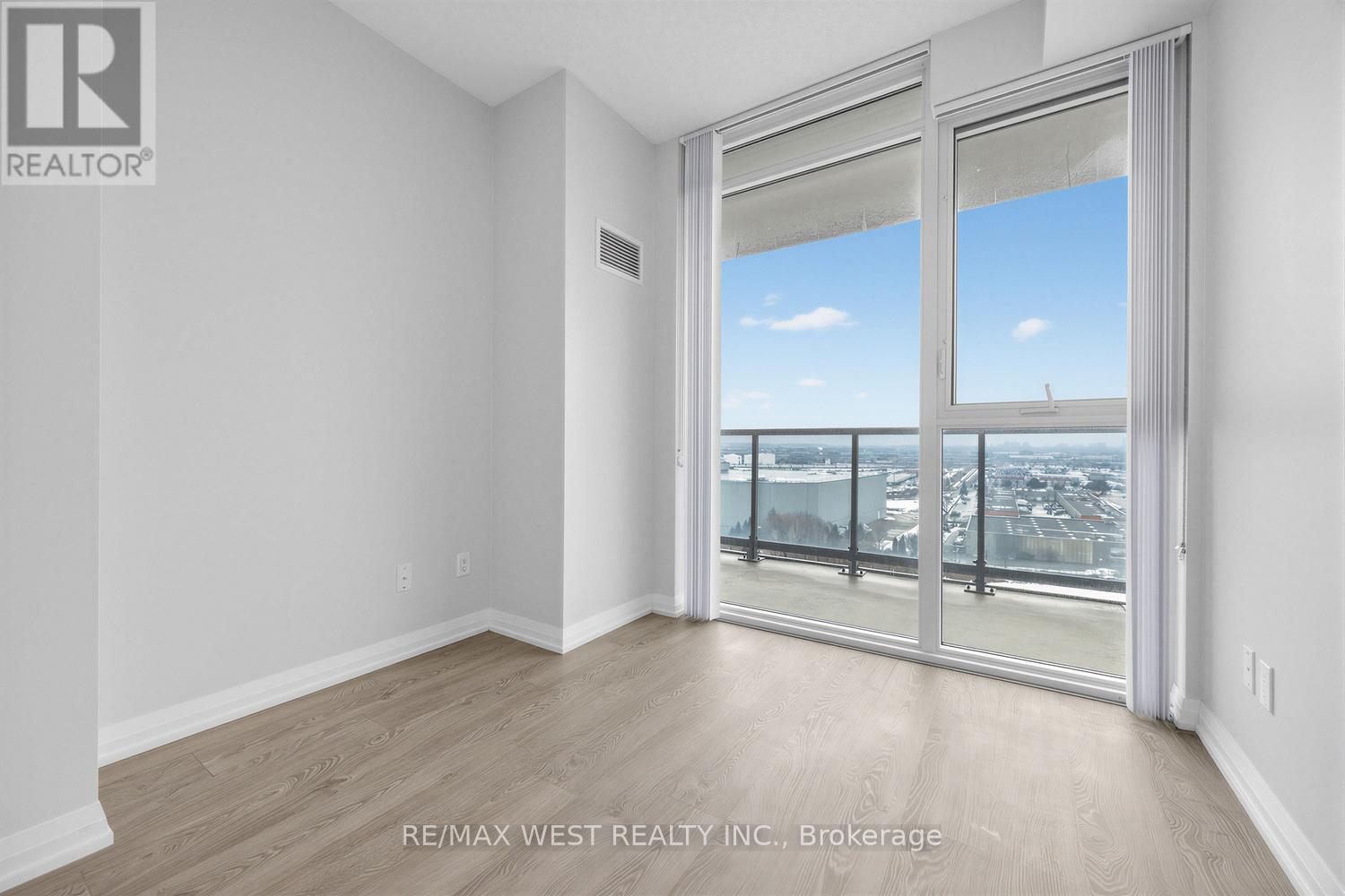 1502 - 7895 Jane Street, Vaughan, Ontario  L4K 0K2 - Photo 15 - N12861926