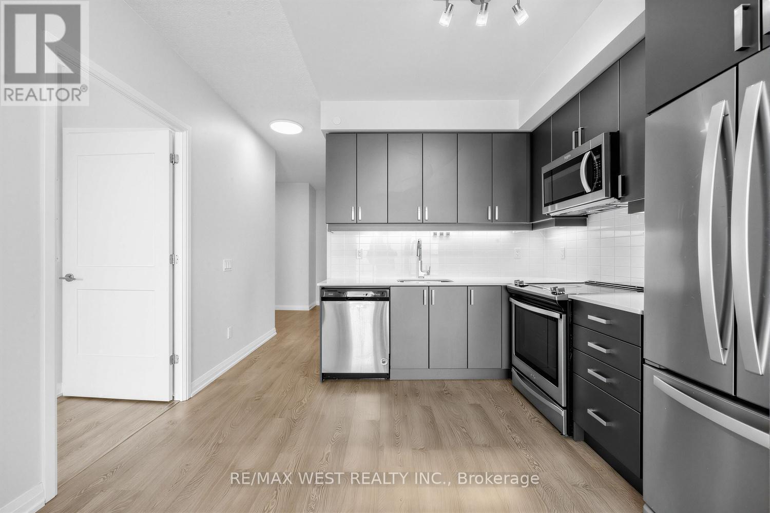 1502 - 7895 Jane Street, Vaughan, Ontario  L4K 0K2 - Photo 6 - N12861926