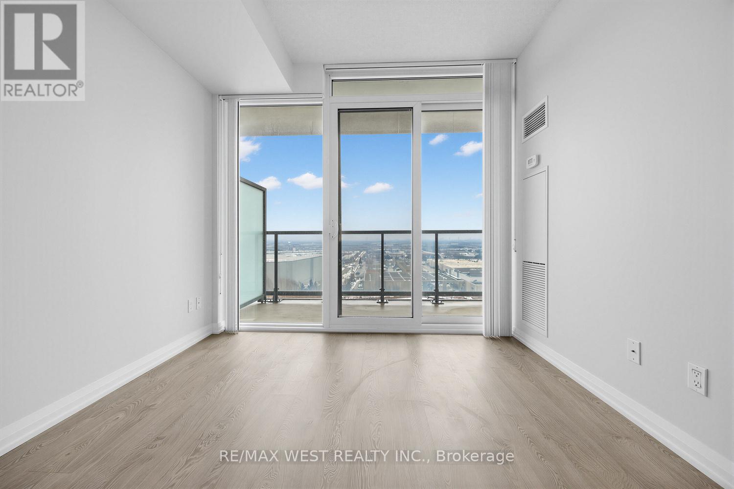 1502 - 7895 Jane Street, Vaughan, Ontario  L4K 0K2 - Photo 9 - N12861926