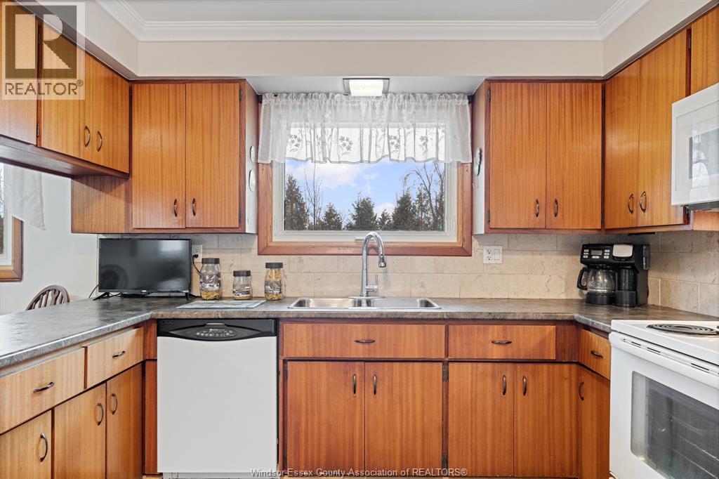 575 Middle Sideroad, Amherstburg, Ontario  N9V 3R3 - Photo 14 - 26004862