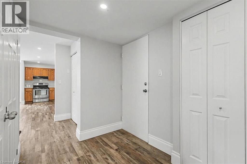 384 Erb Street W Unit# 304, Waterloo, Ontario  N2L 1W6 - Photo 2 - 40803781