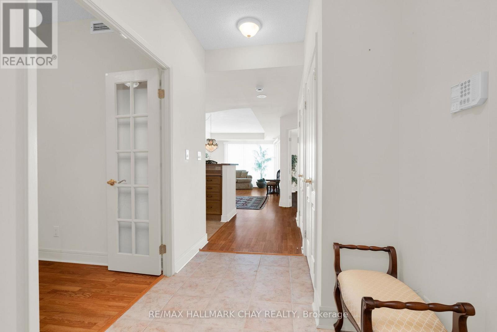 Ph 2-4 - 2 Toronto Street, Barrie (City Centre), Ontario  L4N 9R2 - Photo 3 - S12861874