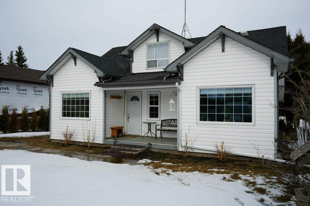 5016 52 AV, warburg, Alberta