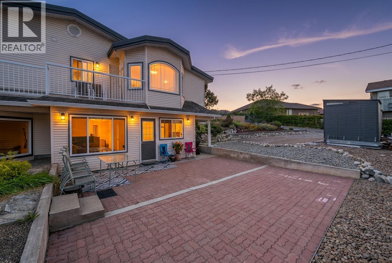 6764 LAKESIDE Drive, Oliver, British Columbia