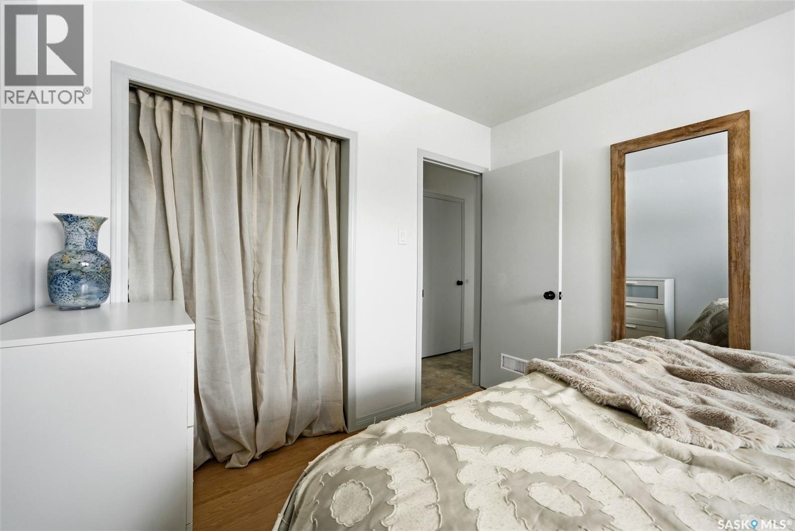 316 Royal Street, Regina, Saskatchewan  S4R 4Y4 - Photo 13 - SK029995