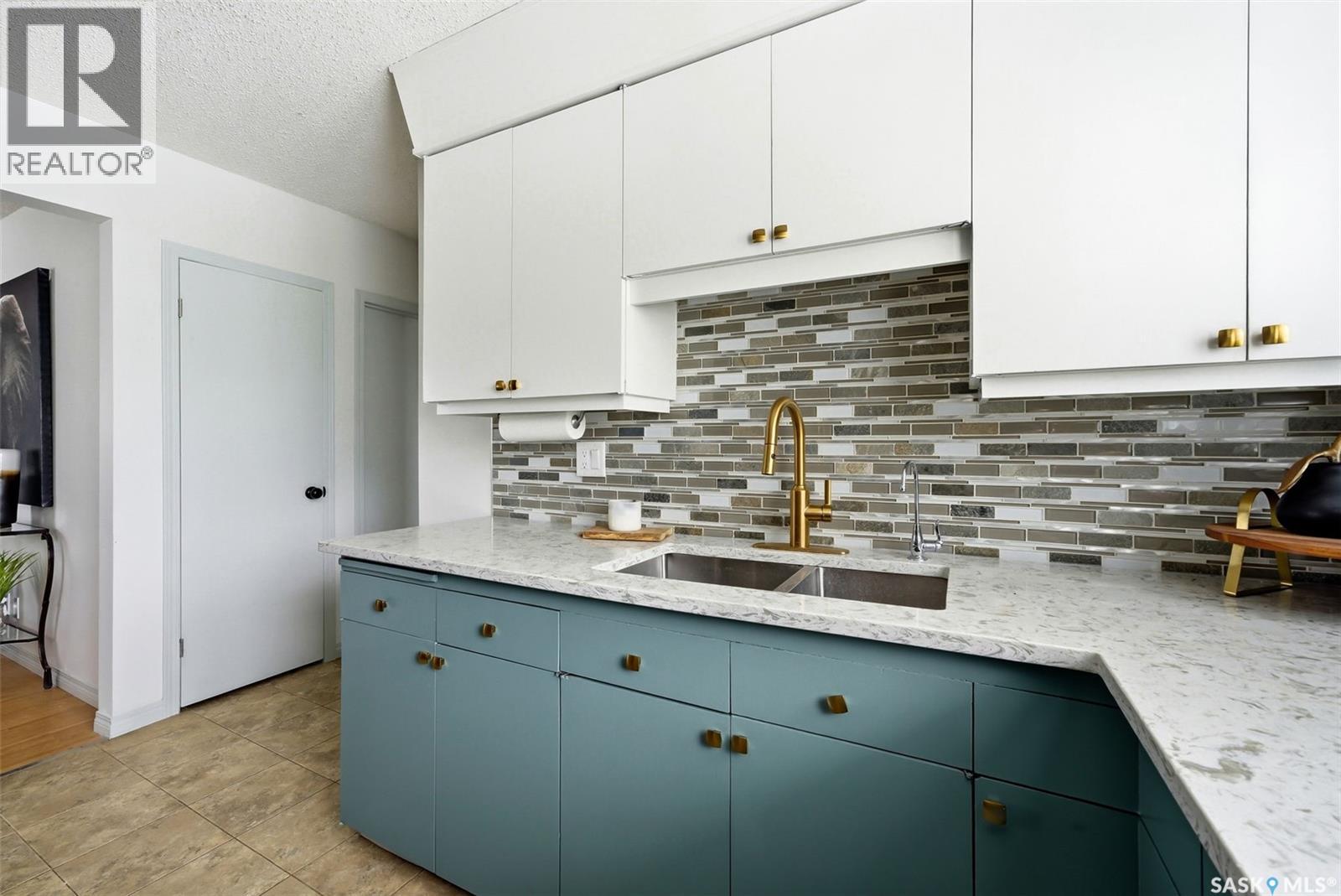 316 Royal Street, Regina, Saskatchewan  S4R 4Y4 - Photo 9 - SK029995