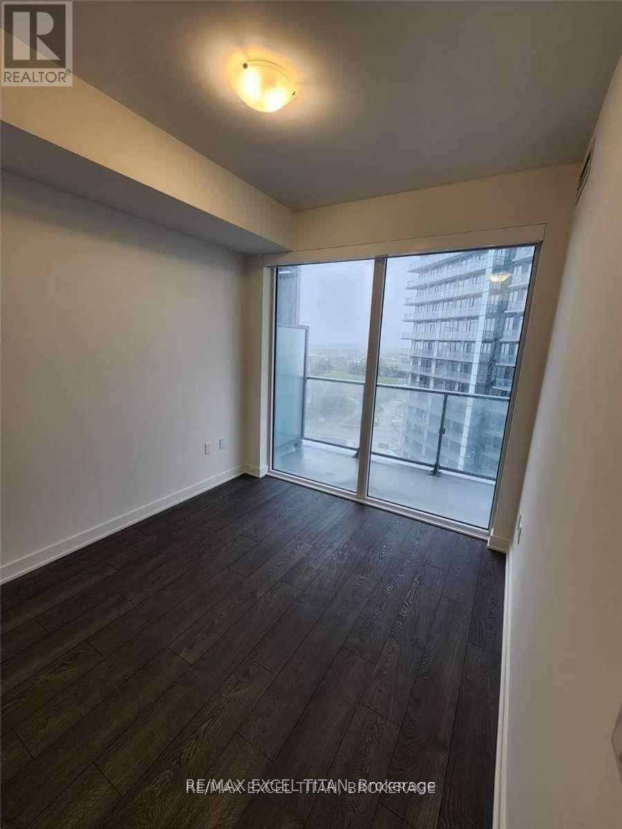 1005 - 4675 Metcalfe Avenue, Mississauga, Ontario  L5M 0Z8 - Photo 4 - W12861820