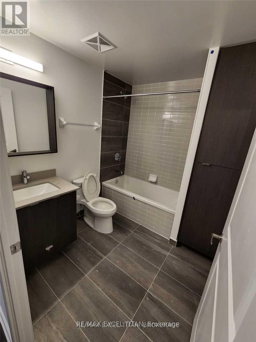 1005 - 4675 Metcalfe Avenue, Mississauga, Ontario  L5M 0Z8 - Photo 8 - W12861820