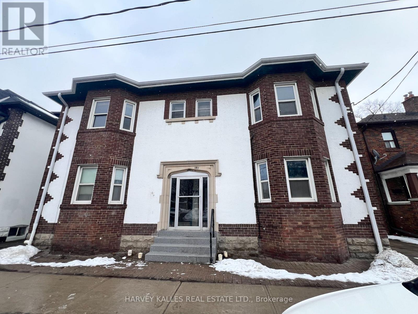 C - 181 JANE STREET, Toronto, Ontario