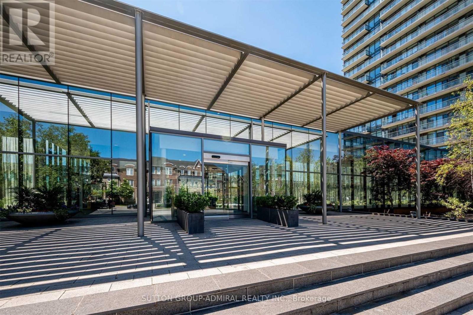 413 - 105 The Queensway Avenue, Toronto, Ontario  M6S 5B5 - Photo 26 - W12861880