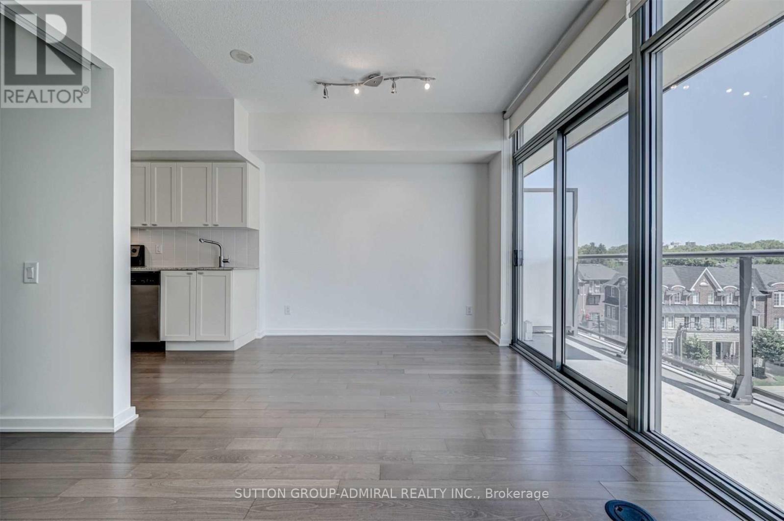 413 - 105 The Queensway Avenue, Toronto, Ontario  M6S 5B5 - Photo 8 - W12861880