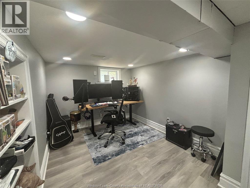 2322 Byng, Windsor, Ontario  N8W 3E5 - Photo 18 - 26004878
