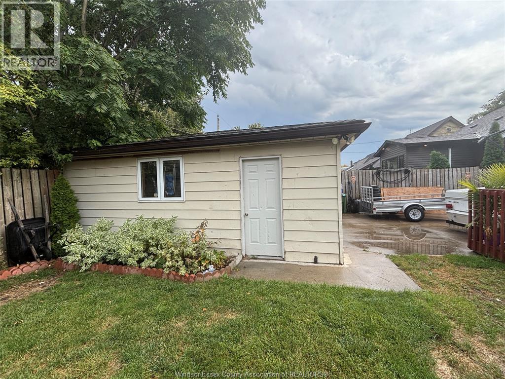2322 Byng, Windsor, Ontario  N8W 3E5 - Photo 21 - 26004878