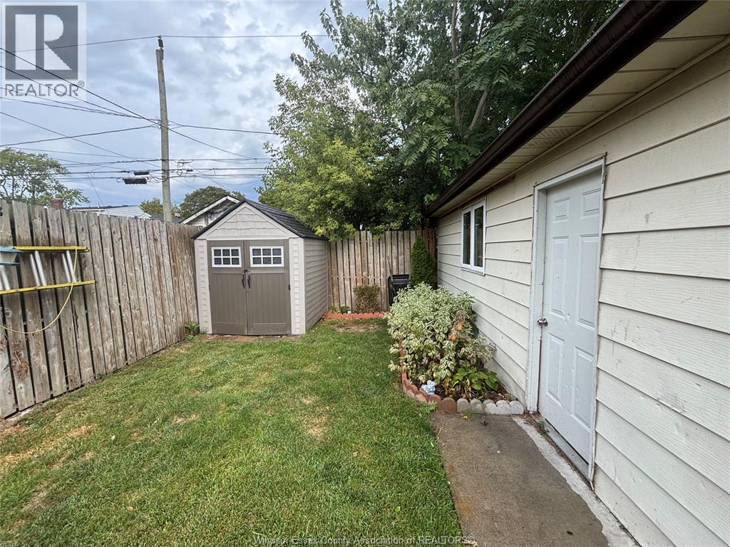 2322 Byng, Windsor, Ontario  N8W 3E5 - Photo 22 - 26004878