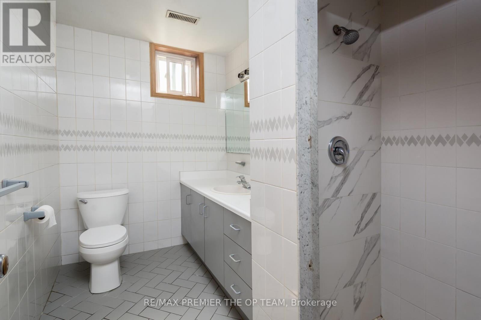 123 Willis Road, Vaughan, Ontario  L4L 2S4 - Photo 37 - N12722600