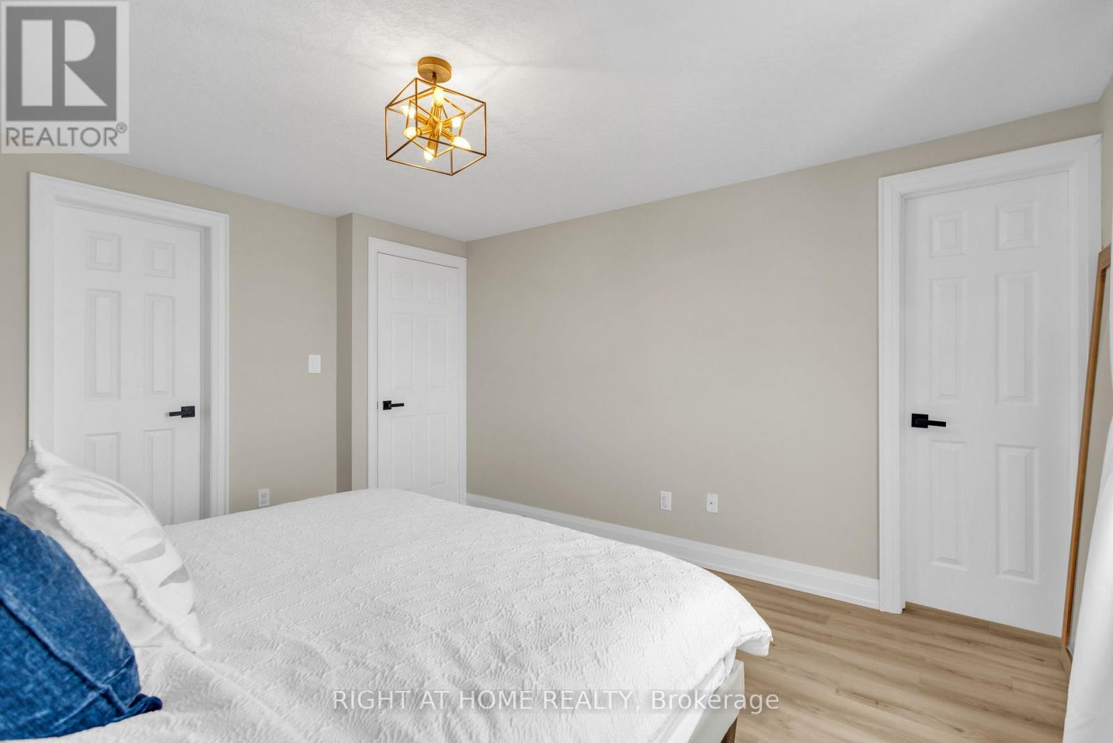 552 Activa Avenue, Kitchener, Ontario  N2E 4C2 - Photo 27 - X12861850