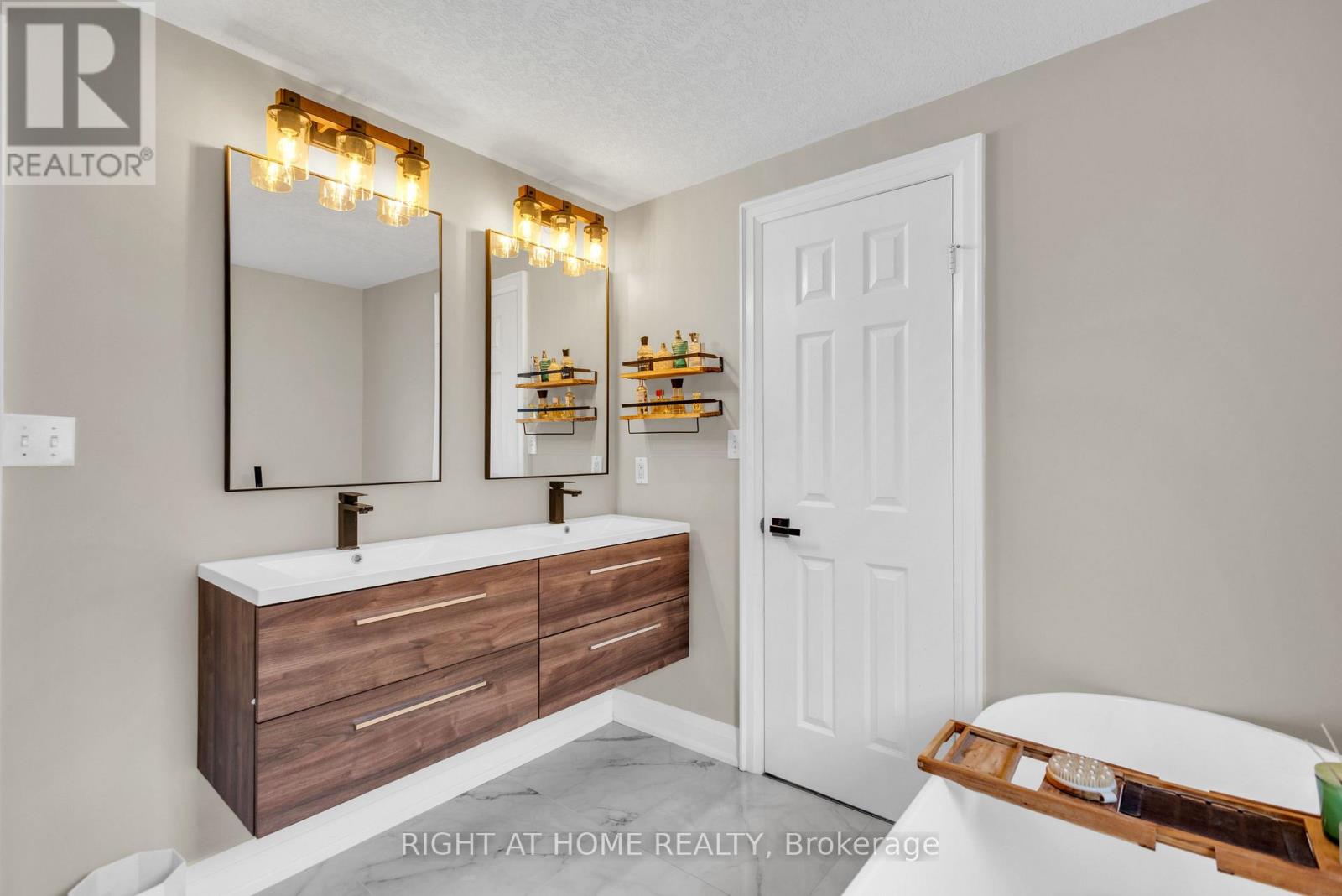 552 Activa Avenue, Kitchener, Ontario  N2E 4C2 - Photo 28 - X12861850