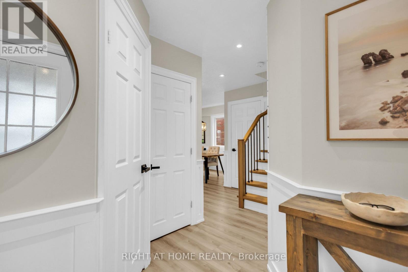 552 Activa Avenue, Kitchener, Ontario  N2E 4C2 - Photo 4 - X12861850