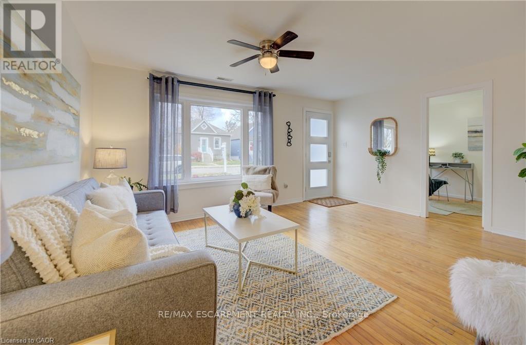 73 East 33rd Street, Hamilton, Ontario  L8B 3T3 - Photo 8 - X12861856