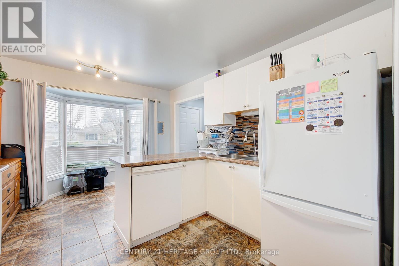 36 Josselyn Drive, London South, Ontario  N6E 3V7 - Photo 14 - X12861920