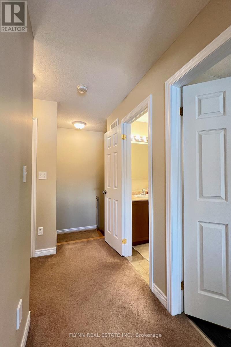 130 Truedell Circle, Hamilton, Ontario  L0R 2H9 - Photo 24 - X12861922